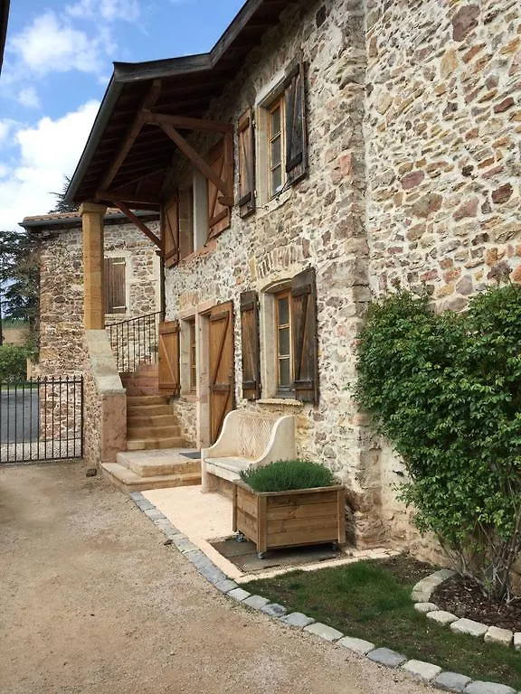 Logis Hôtel et Spa le Savigny Blacé