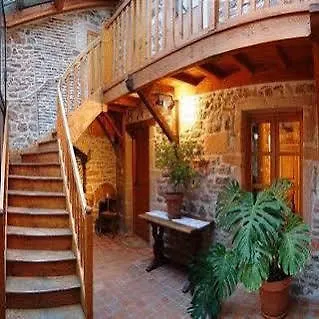Hotel Logis Hôtel et Spa le Savigny Blacé