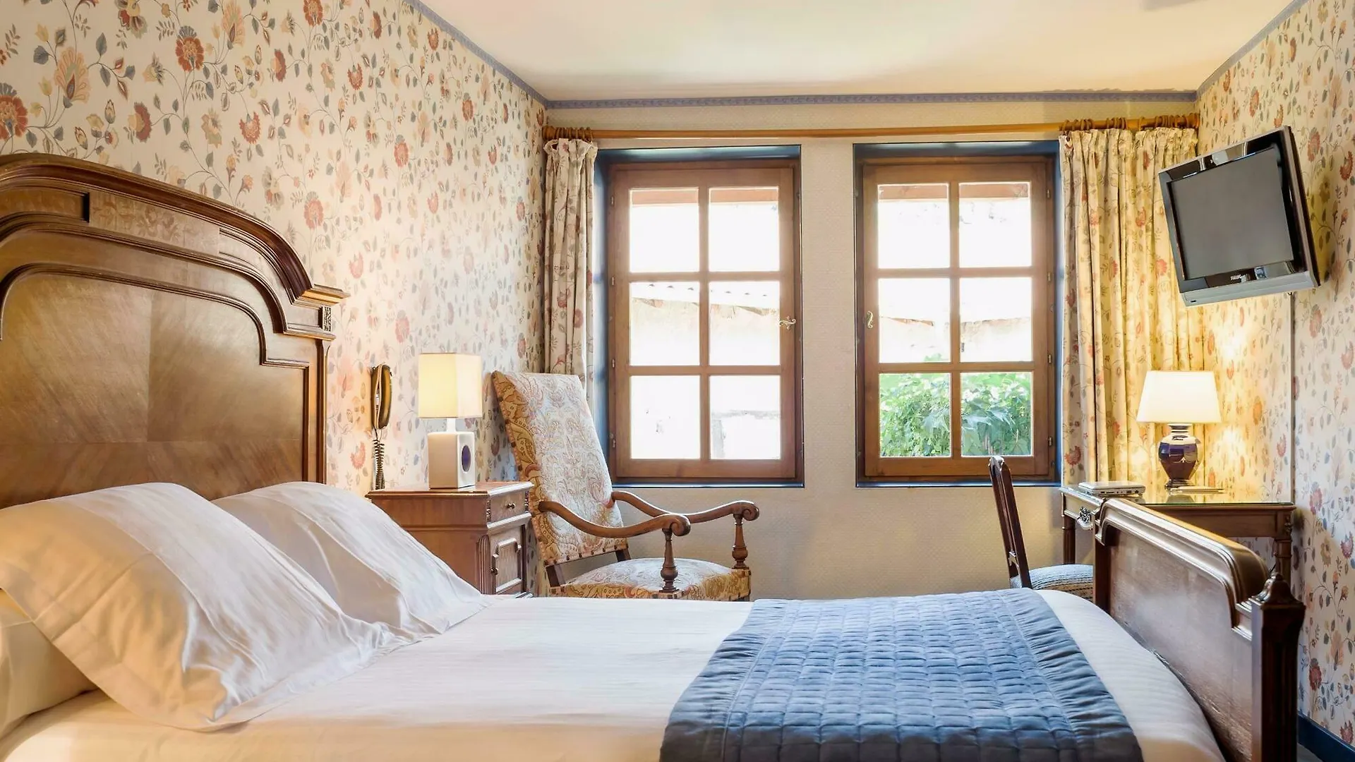 Logis Hôtel et Spa le Savigny Blacé 3*,