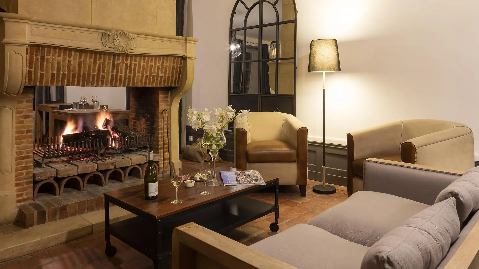 Contact Hotels Le Savigny & Spa Blace 3*,