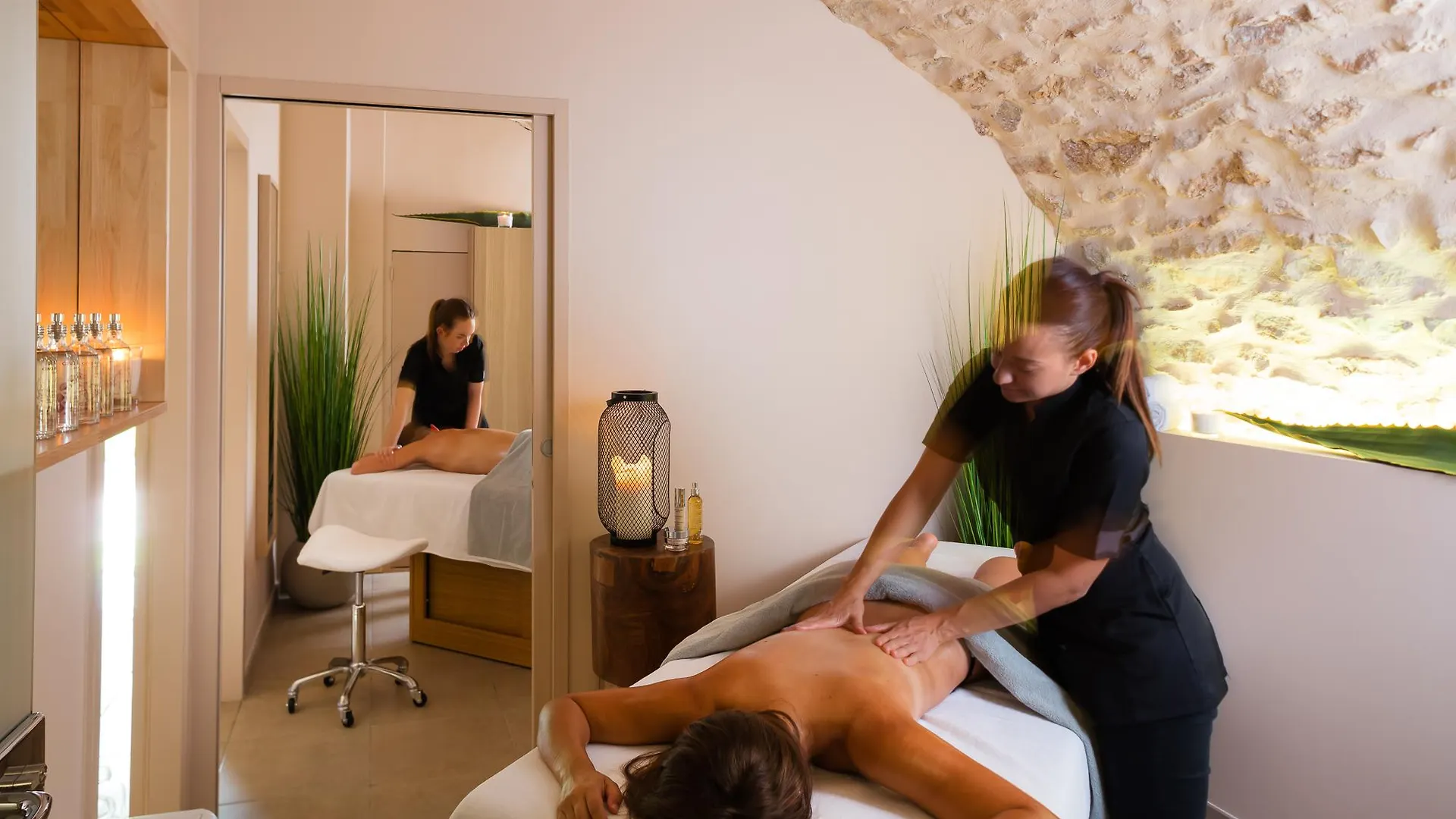 Contact Hotels Le Savigny & Spa Blace