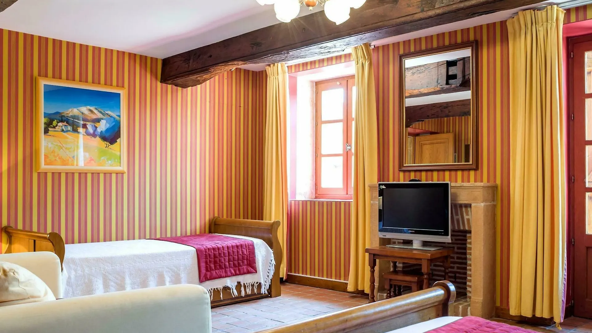 Contact Hotels Le Savigny & Spa Blace France