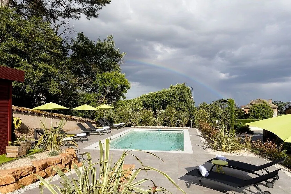 Contact Hotels Le Savigny & Spa Blace